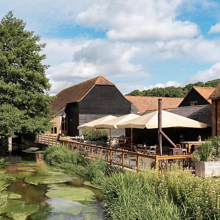 Tewinbury Farm Hotel Buitenkant foto