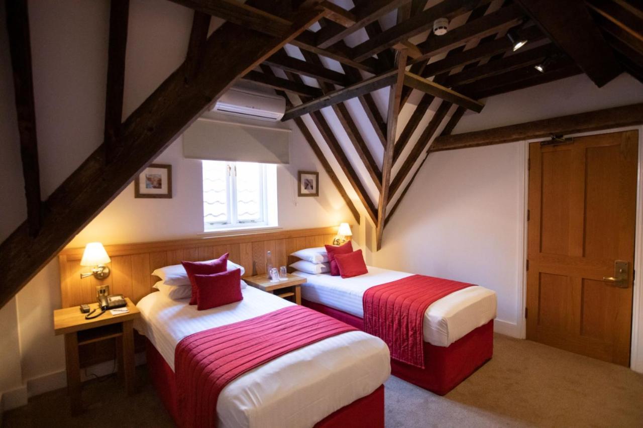Tewinbury Farm Hotel Buitenkant foto
