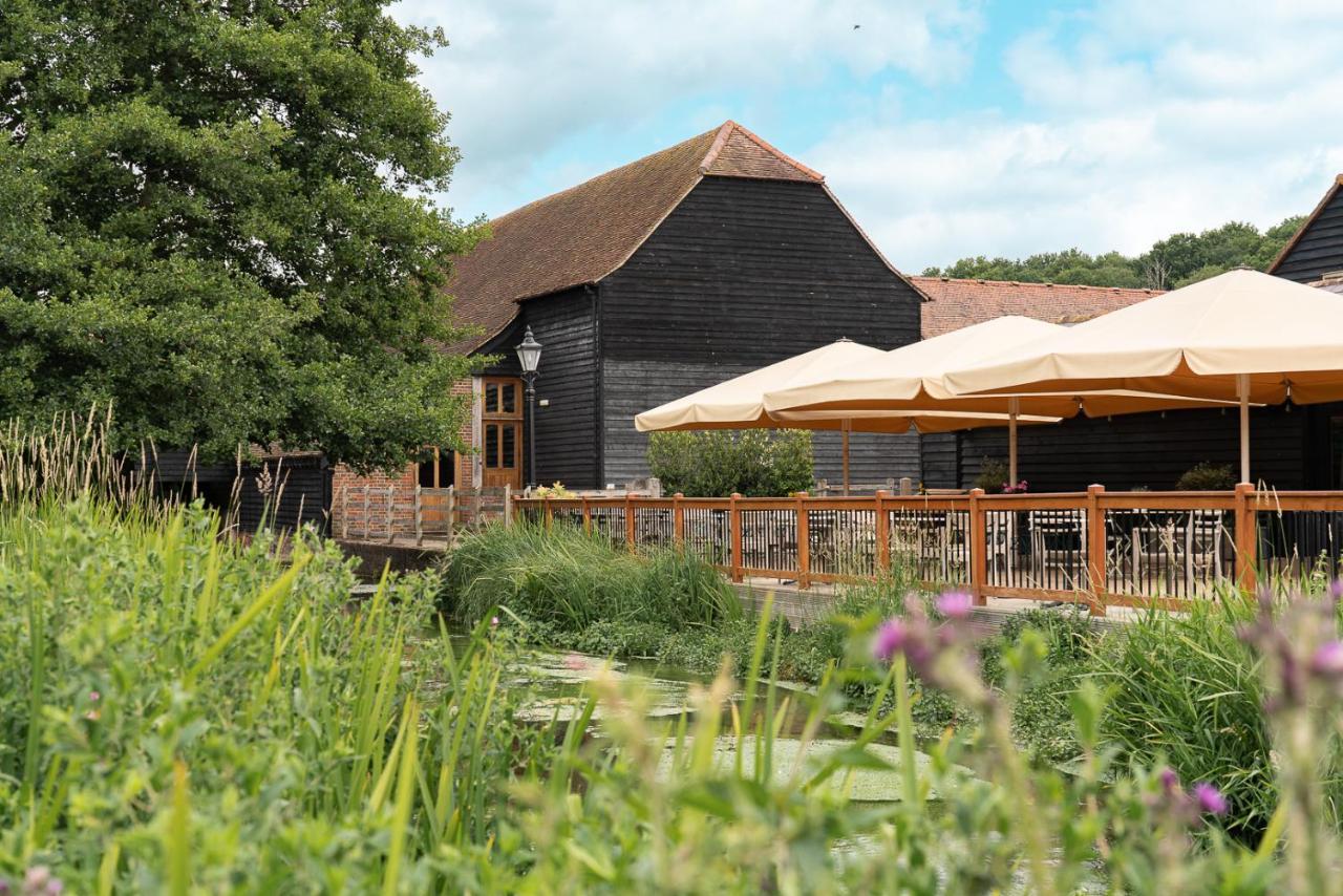 Tewinbury Farm Hotel Buitenkant foto