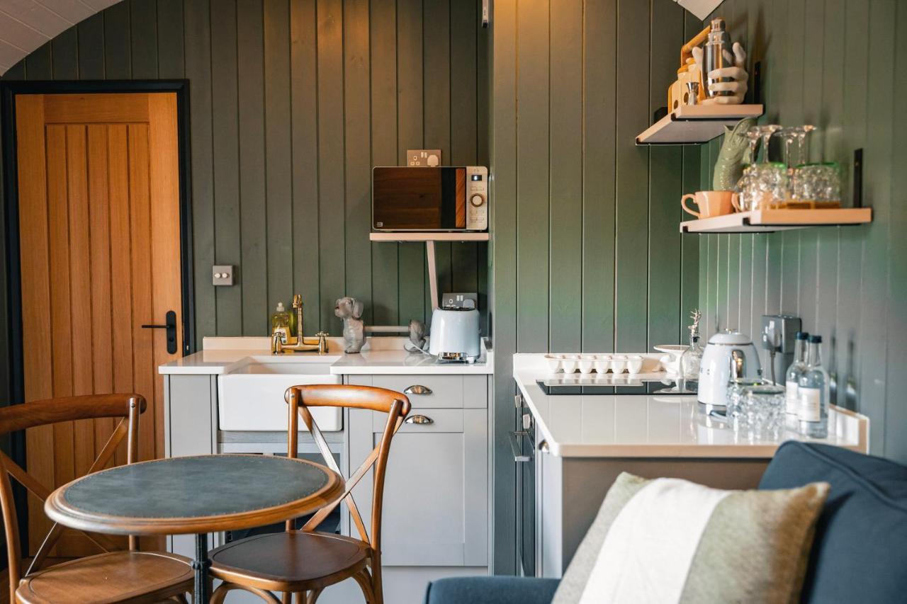 Tewinbury Farm Hotel Buitenkant foto
