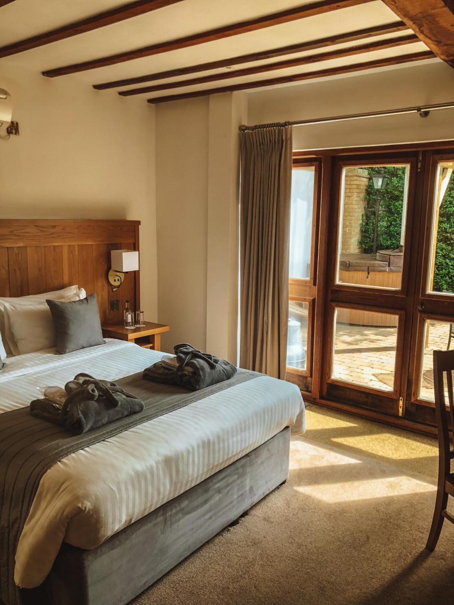 Tewinbury Farm Hotel Kamer foto